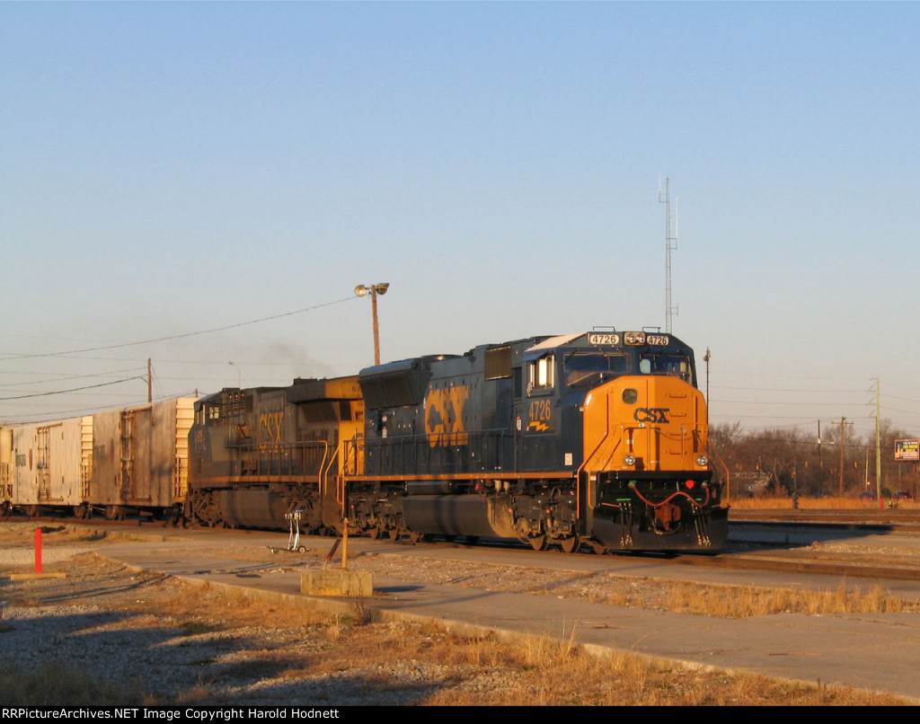 CSX 4726 leads train K650 northbound